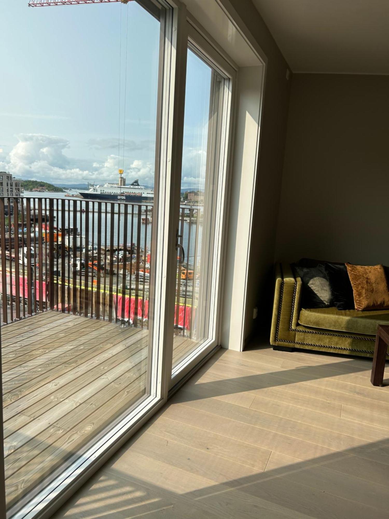 An Elegant And Modern Apartment In Bjorvika Осло Экстерьер фото