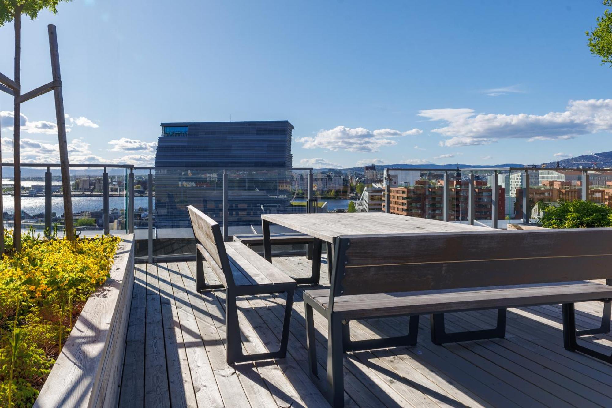 An Elegant And Modern Apartment In Bjorvika Осло Экстерьер фото