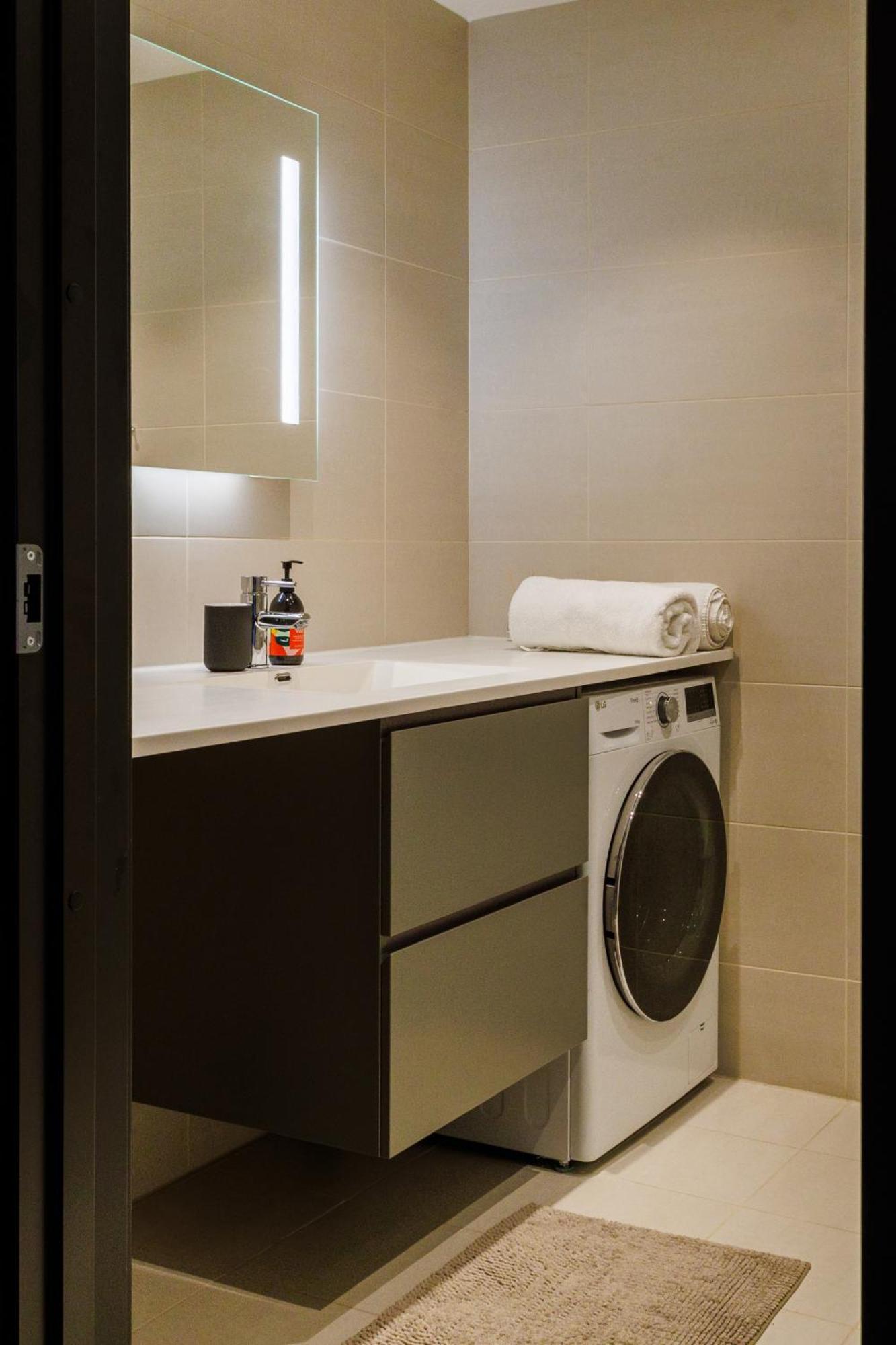 An Elegant And Modern Apartment In Bjorvika Осло Экстерьер фото